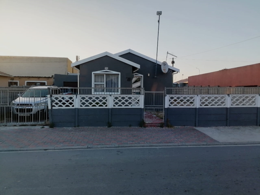 2 Bedroom Property for Sale in Llitha Park Western Cape